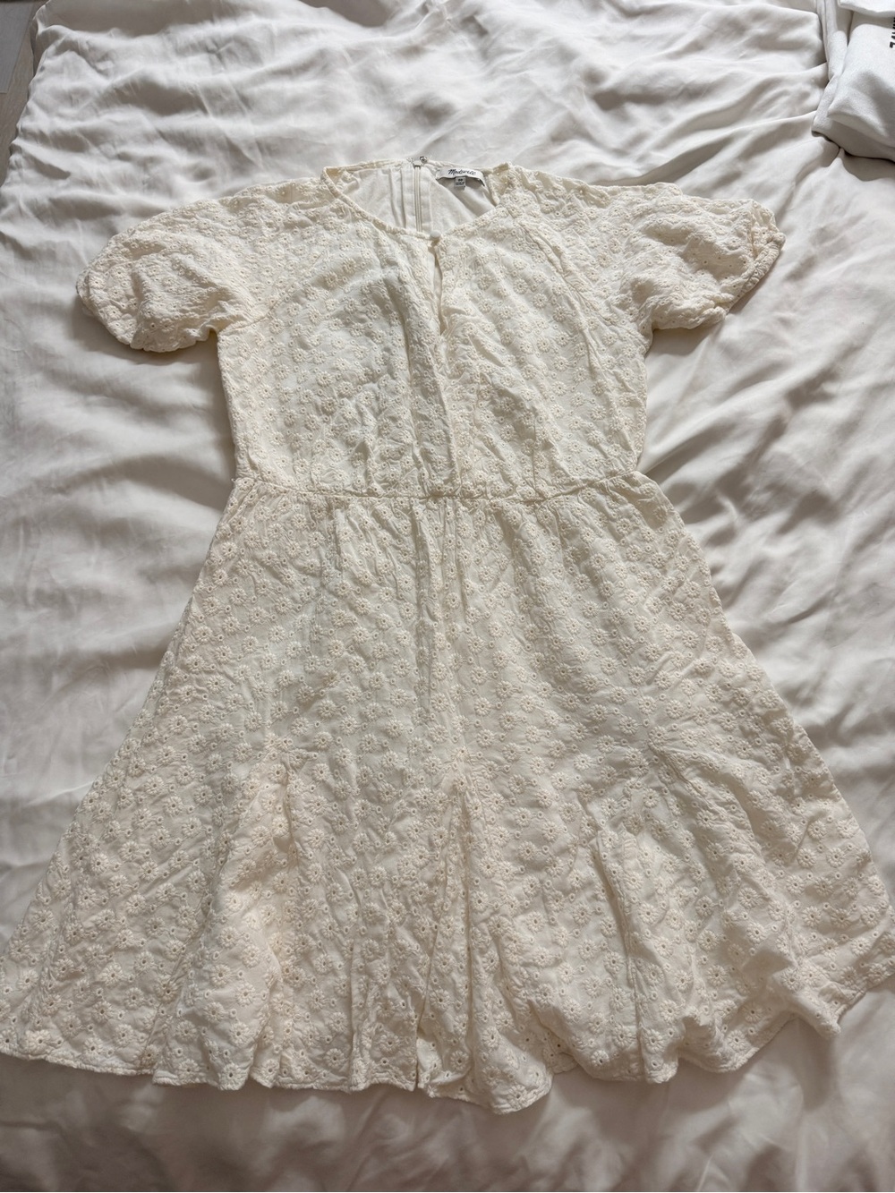 Madewell Eyelet Cotton Dress in Cream - Size 00
